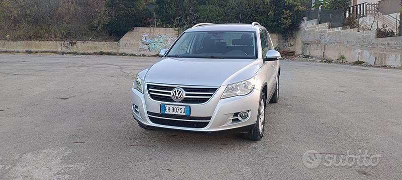 Usata VW Tiguan 140 CV (102 kW) 2011 Grigio SUV