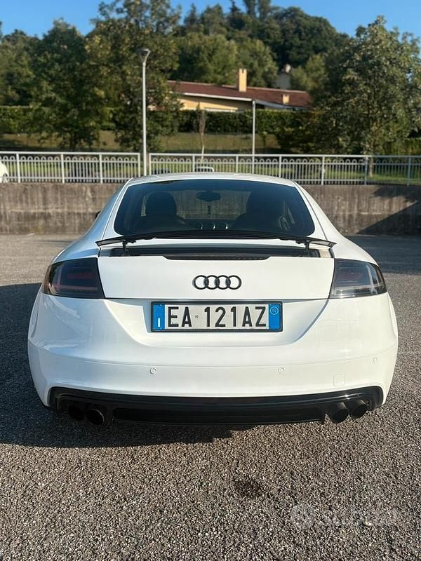 Usata Audi TT Ambiente 240 CV (176 kW) 2010 Bianco Coupé