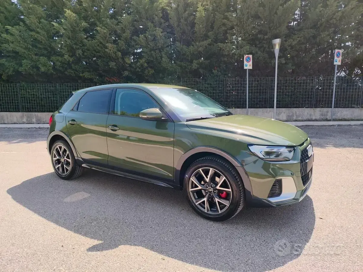 Usata Audi A1 116 CV (85 kW) 2025 Verde SUV