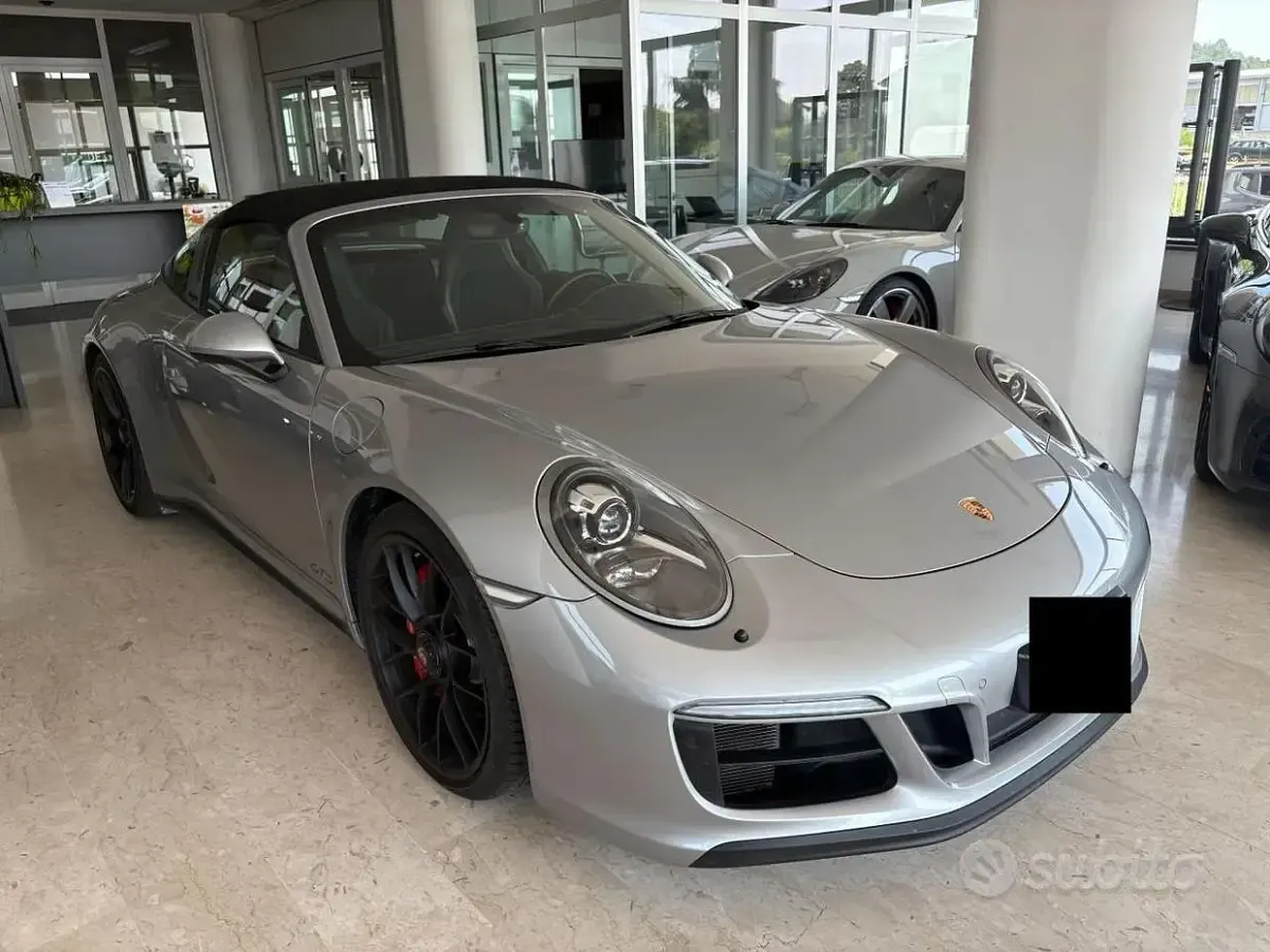 Usata Porsche 911 450 CV (330 kW) 2018 Grigio Cabrio