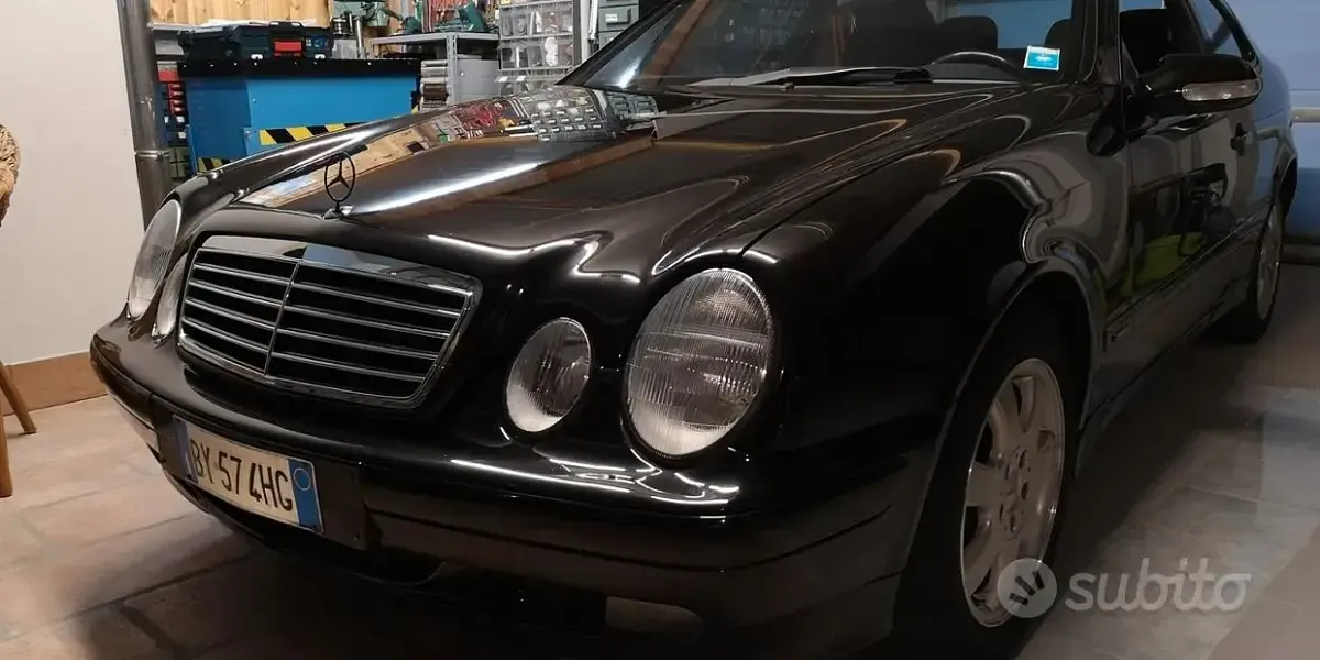Usata Mercedes CLK230 197 CV (144 kW) 2001 Nero Coupé