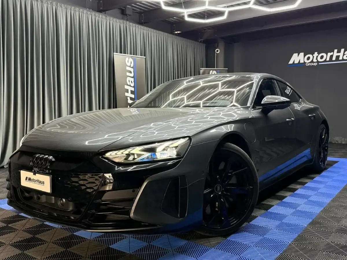 Usata Audi RS e-tron GT Ambiente 141 kW (193 CV) 2021 Grigio Berlina