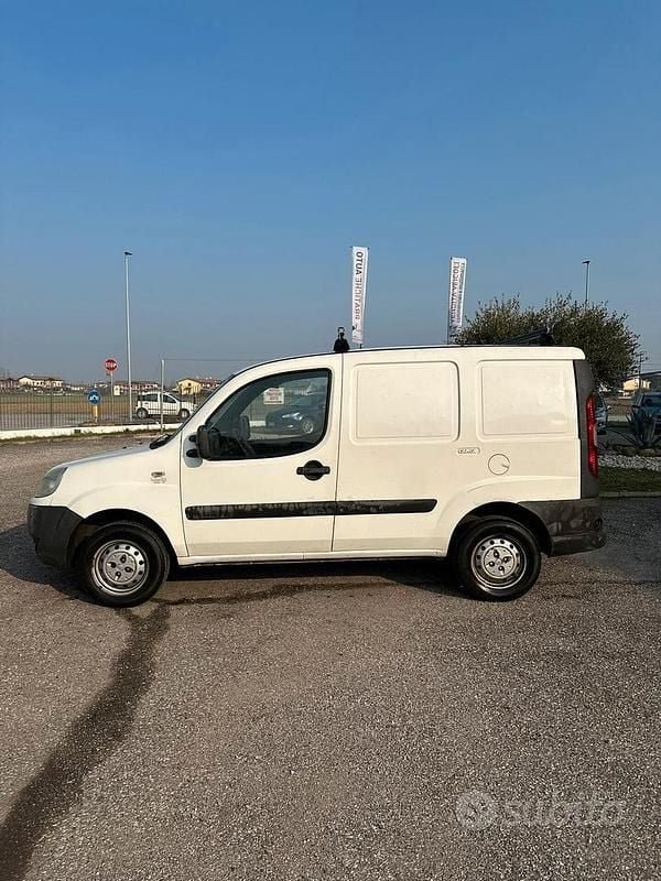 Usata Fiat Doblò S 103 CV (75 kW) 2008 Bianco Monovolume