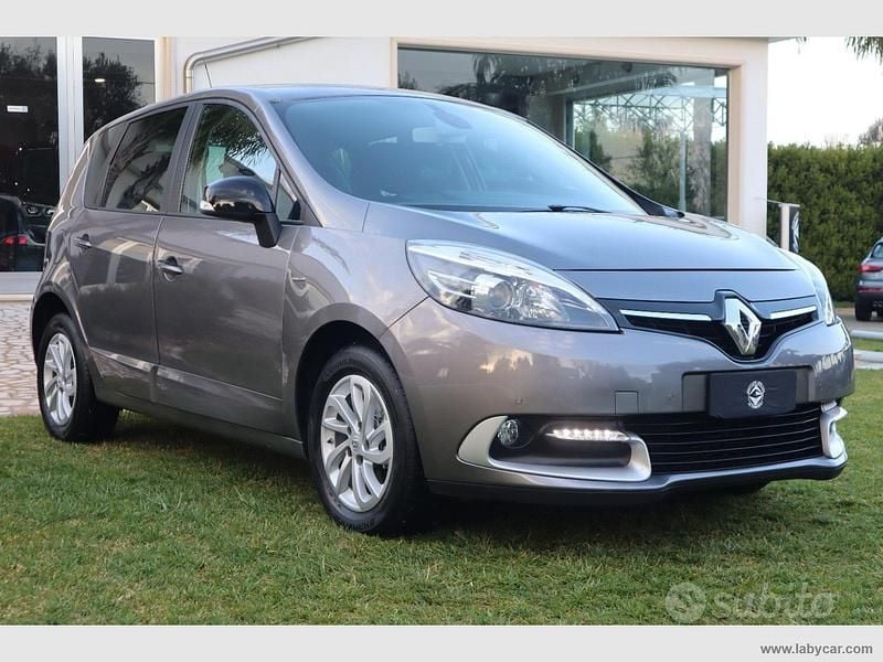 Usata Renault Scénic III Intens 110 CV (80 kW) 2016 Grigio Monovolume