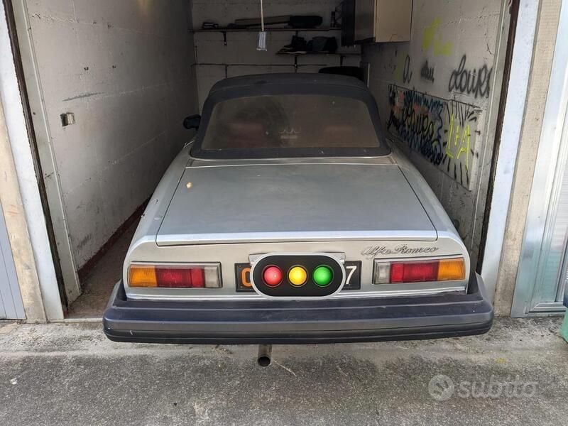 Usata Alfa Romeo Spider 1980 Grigio Cabrio