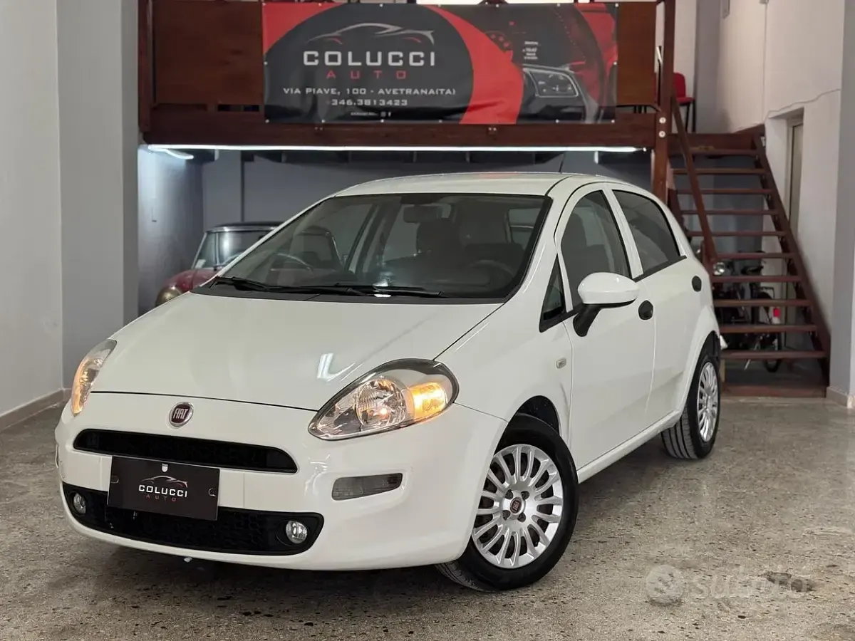Begagnad Fiat Punto S 95 HK (69 kW) 2017 Vit Halvkombi