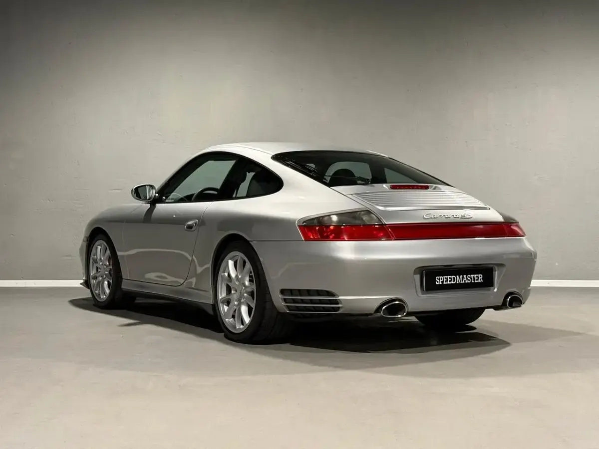 Usata Porsche 911 Carrera 4S 320 CV (235 kW) 2004 Arctic silver met. Coupé