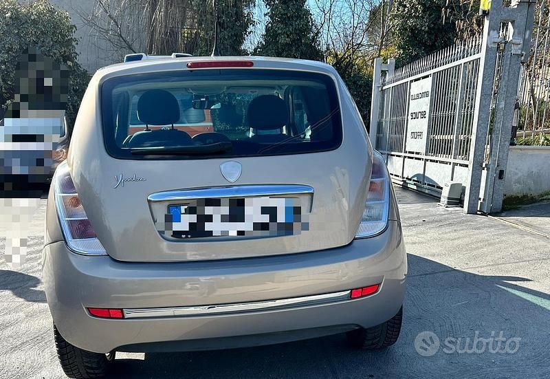 Usata Lancia Ypsilon 95 CV (69 kW) 2007 Grigio Utilitaria
