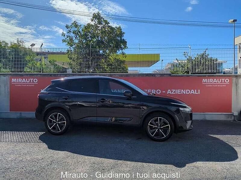 Nero Usata 2022 Nissan Qashqai Tekna SUV | 26.900 € (Cara) - Immagine 1/4