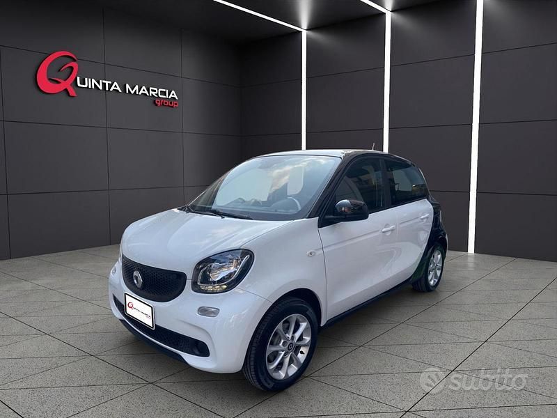 Bianco Usata 2018 Smart ForFour Due volumi | 9590 € (Buon prezzo) - Immagine 1/4