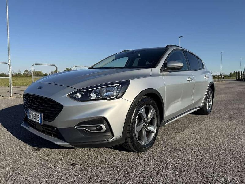 Usata Ford Focus Trend 125 CV (91 kW) 2018 Grigio Berlina