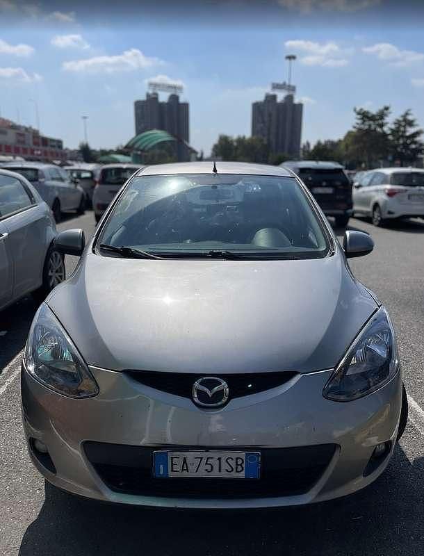 Usata Mazda 2 75 CV (55 kW) 2010 Utilitaria