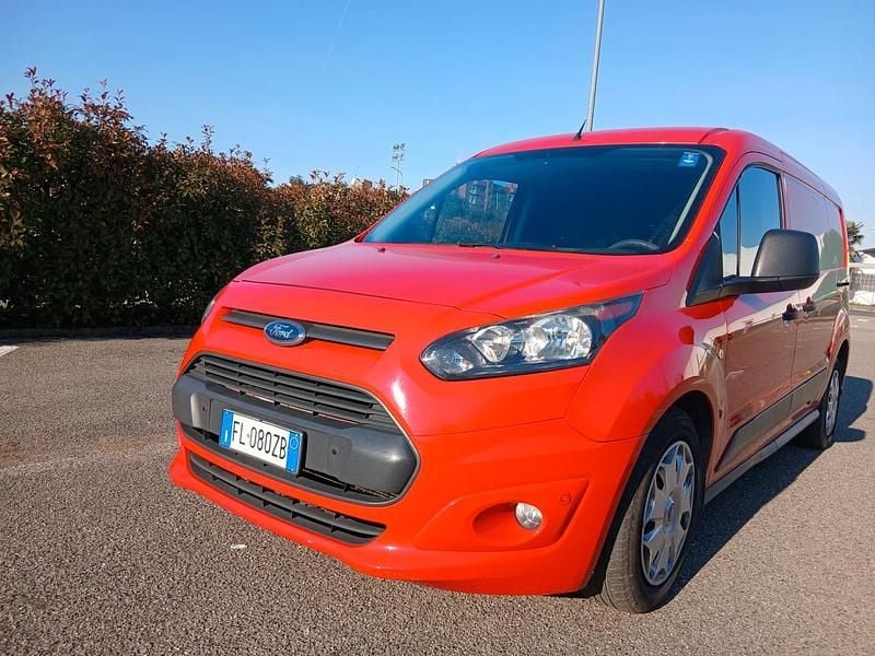 Usata Ford Transit Connect Trend 119 CV (87 kW) 2017 Rosso Monovolume