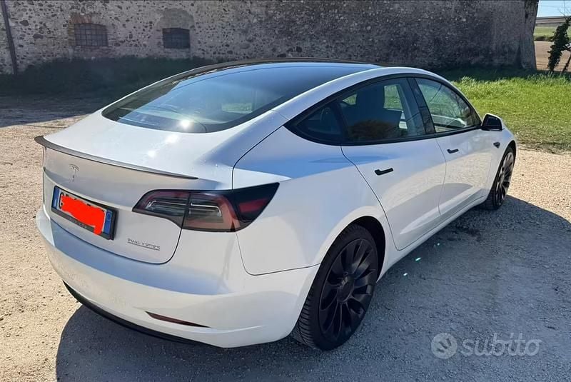 Usata Tesla Model 3 Performance 461 kW (627 CV) 2023 Bianco Berlina