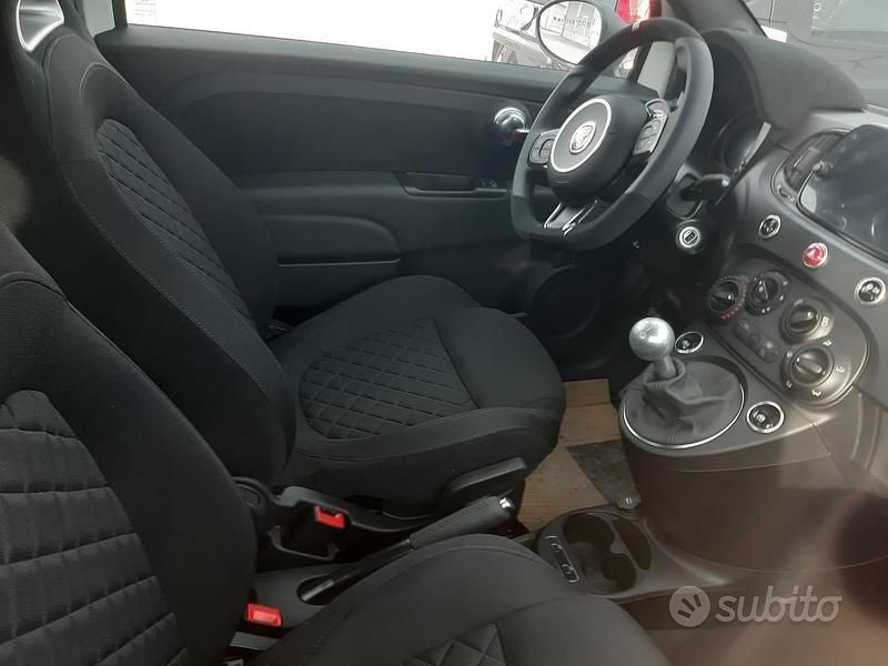 Usata Abarth 695 180 CV (132 kW) 2024 Bianco Utilitaria