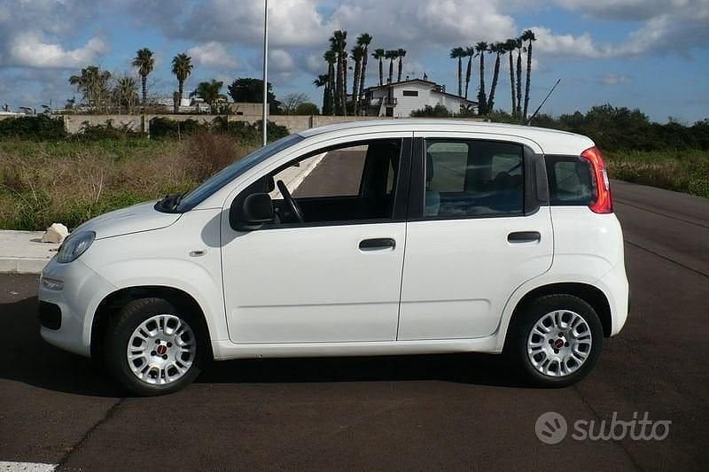 Usata Fiat Panda Easy 69 CV (50 kW) 2019 Bianco Berlina