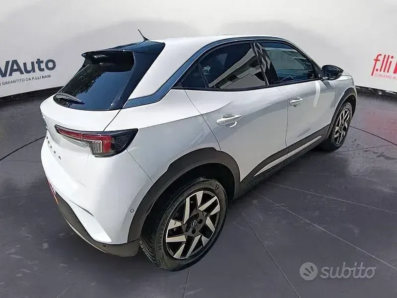 Usata Opel Mokka Elegance 131 CV (96 kW) 2022 Bianco SUV