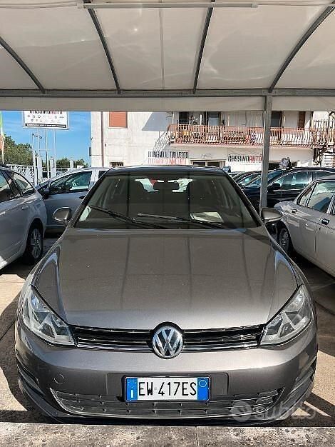 Usata VW Golf VII Comfortline 104 CV (76 kW) 2014 Marrone Berlina