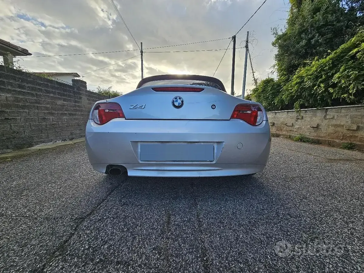 Usata BMW Z4 150 CV (110 kW) 2007 Grigio Cabrio