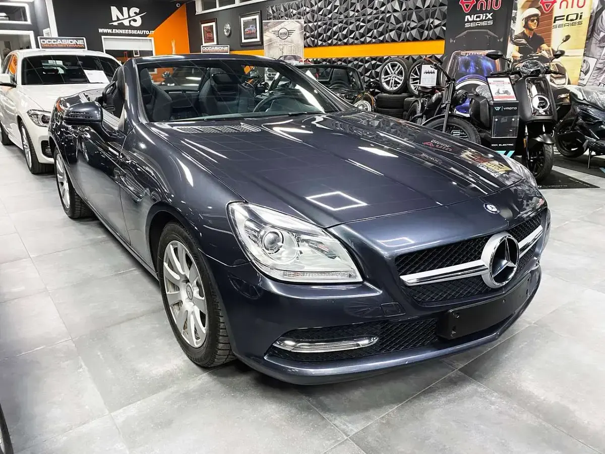Usata Mercedes SLK200 Sport Edition 184 CV (135 kW) 2013 Tenoritgrau Cabrio