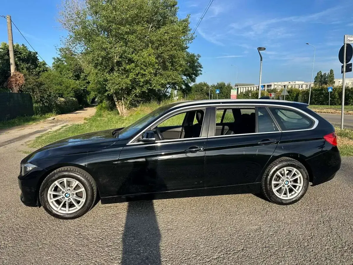 Usata BMW 318 143 CV (105 kW) 2015 Nero Station wagon