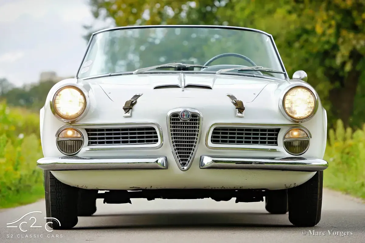 Usata Alfa Romeo 2000 115 CV (84 kW) 1959 Bianco Cabrio