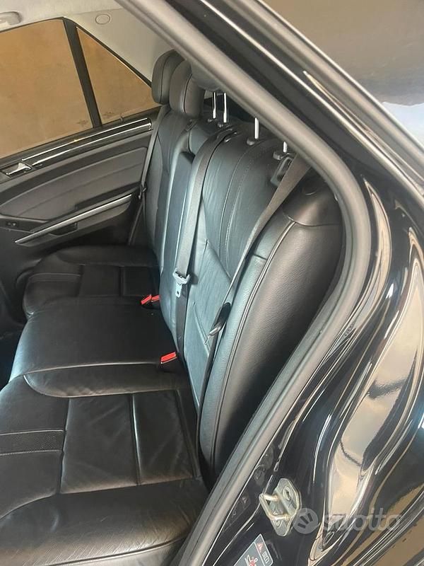 Usata Mercedes ML320 224 CV (164 kW) 2008 Nero SUV