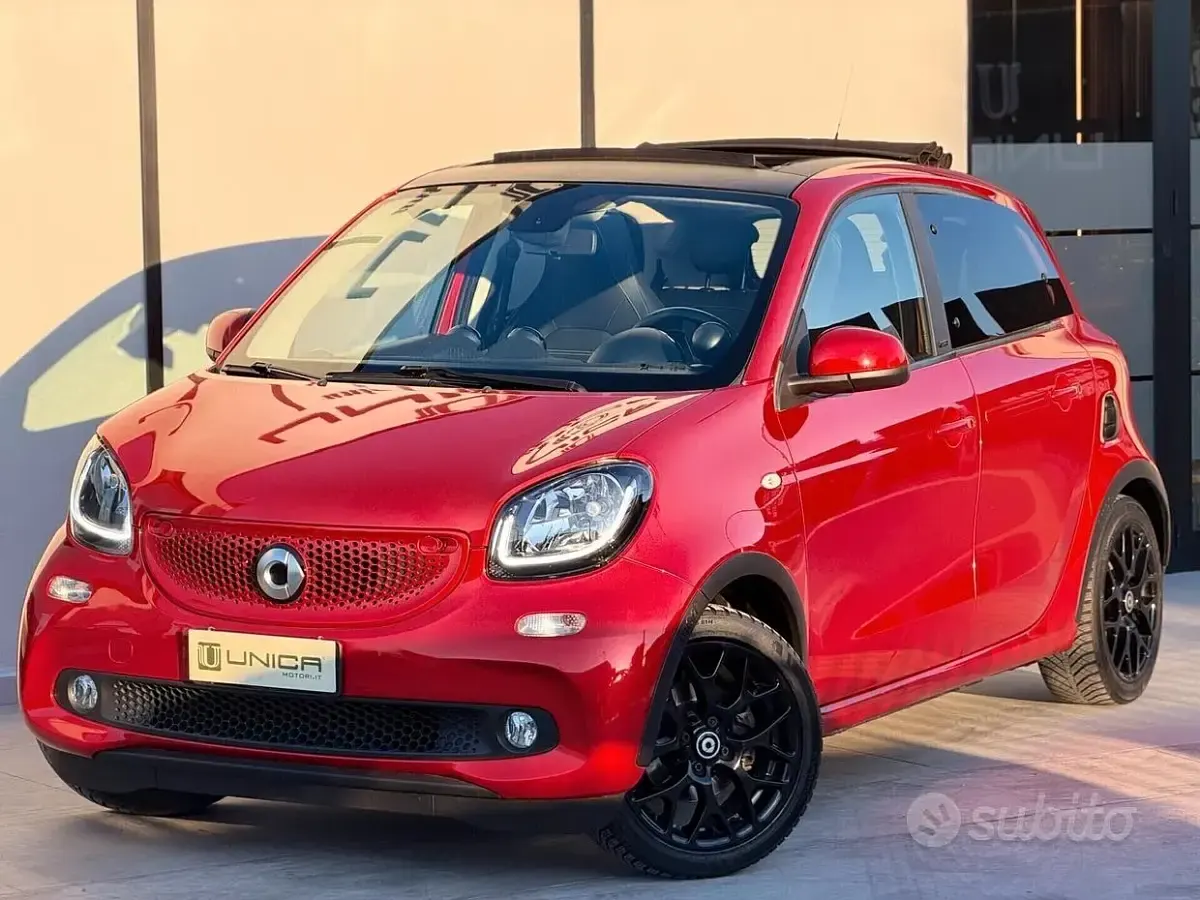 Usata Smart ForFour Prime 90 CV (66 kW) 2019 Rosso Utilitaria