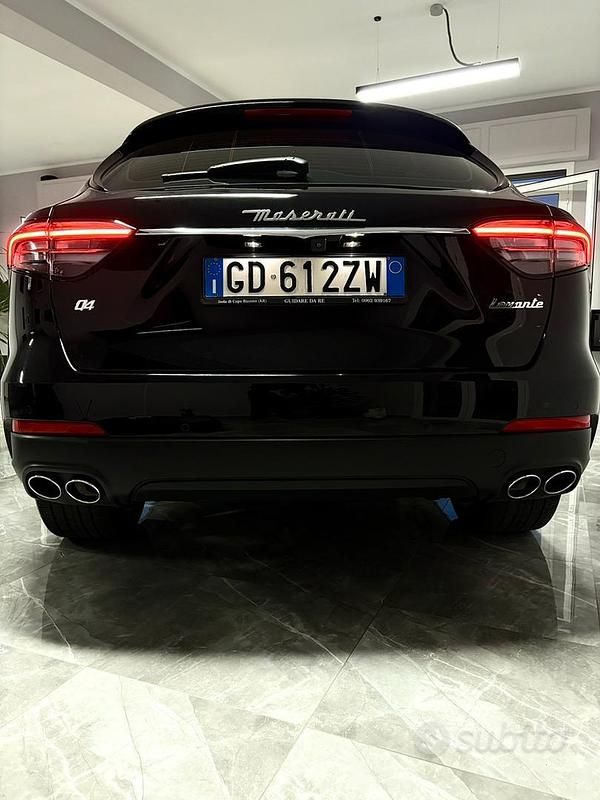 Usata Maserati Levante GranLusso 350 CV (257 kW) 2021 Nero SUV