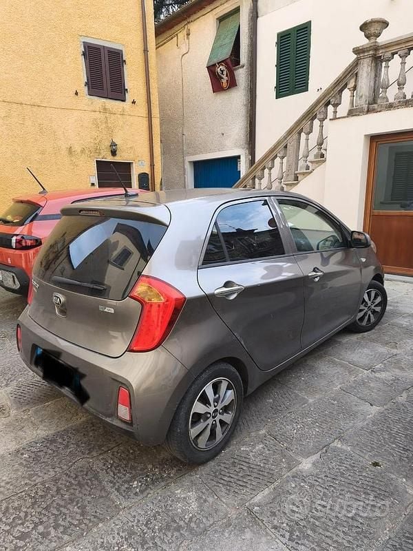 Usata Kia Picanto 67 CV (49 kW) 2017 Grigio Utilitaria