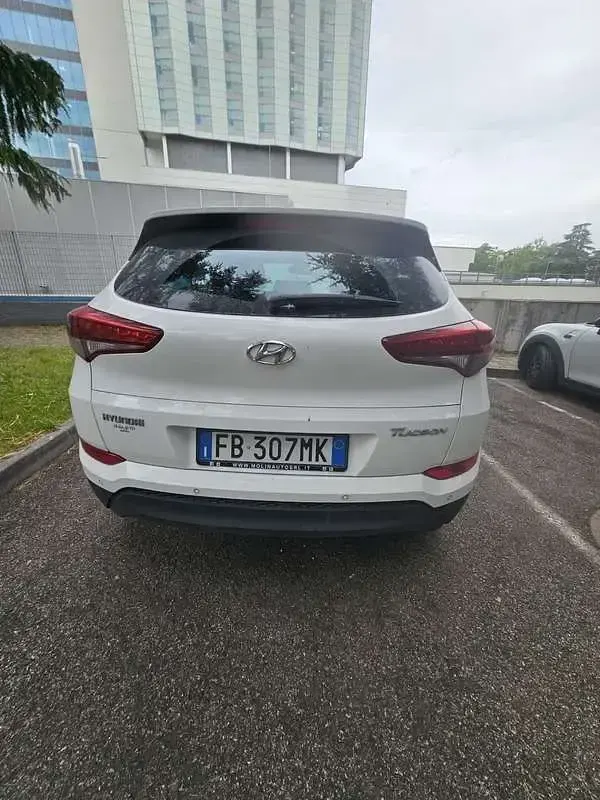 Usata Hyundai Tucson Xpossible 116 CV (85 kW) 2016 Bianco SUV