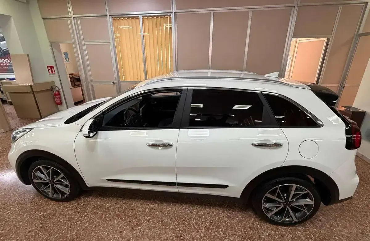 Usata Kia Niro Style 105 CV (77 kW) 2021 Bianco SUV