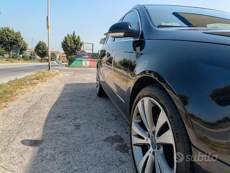 Usata VW Passat 170 CV (125 kW) 2009 Nero Station wagon