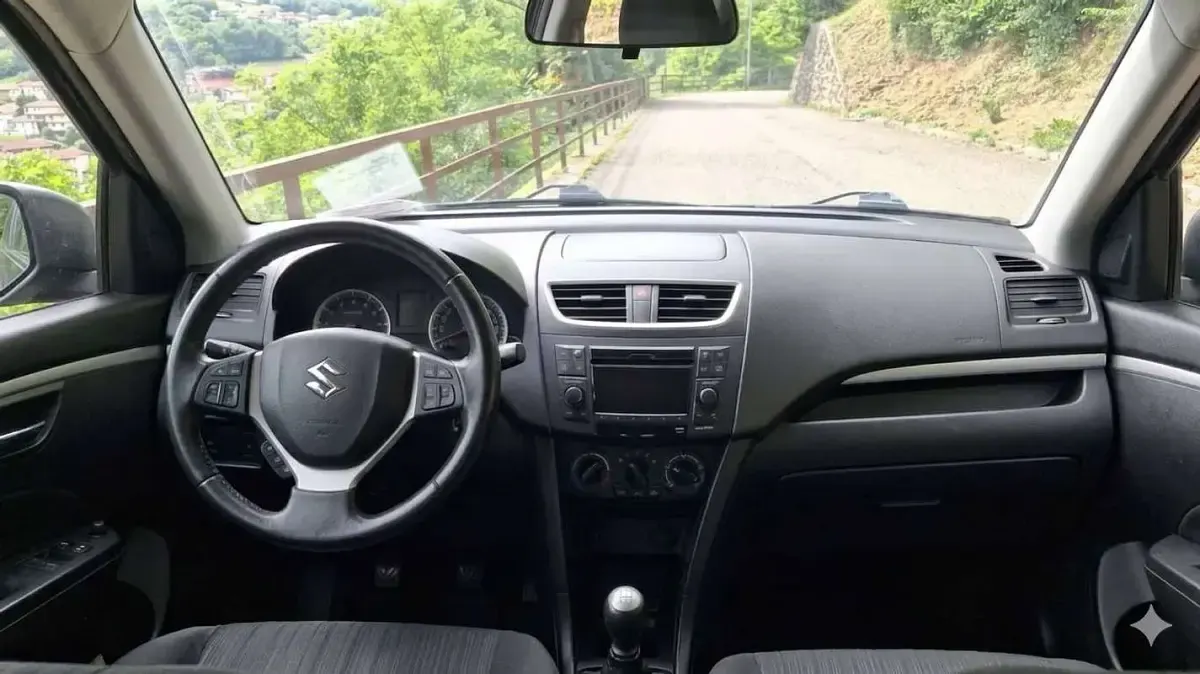 Usata Suzuki Swift 94 CV (69 kW) 2017 Nero Utilitaria