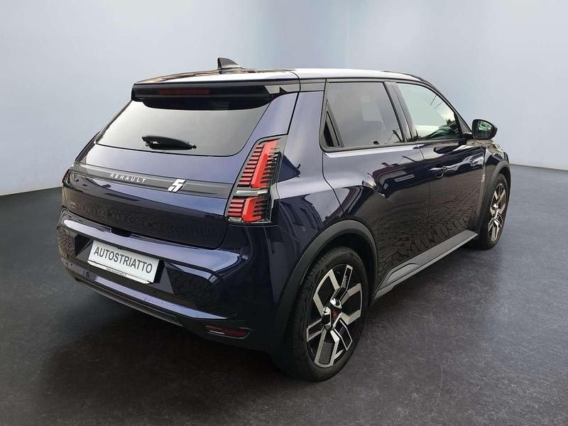 Usata Renault 5 E-Tech Komfort 110 kW (150 CV) 2024 Blu/azzurro Utilitaria