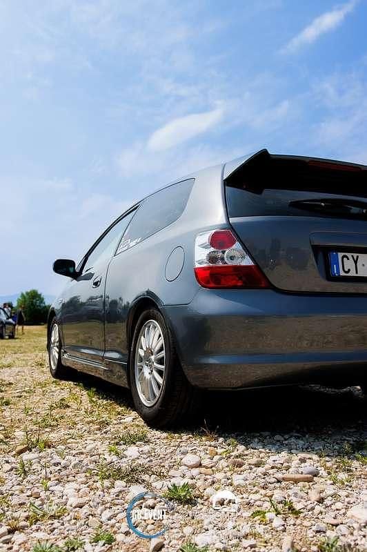 Usata Honda Civic Sport 101 CV (74 kW) 2005 Grigio Berlina