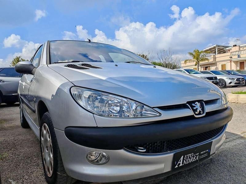 Usata Peugeot 206 68 CV (50 kW) 2005 Grigio Berlina