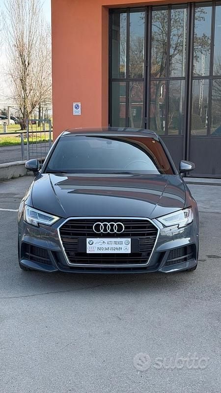Usata Audi A3 Sport 190 CV (139 kW) 2019 Grigio Berlina