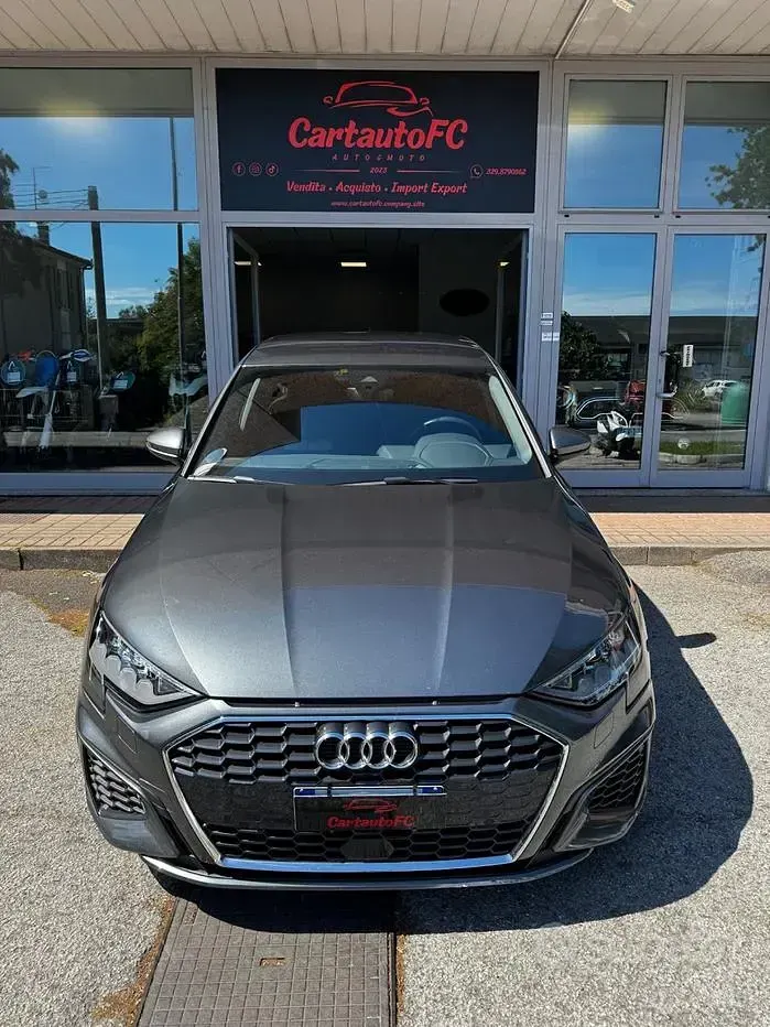 Usata Audi A3 S-Line 150 CV (110 kW) 2023 Grigio Berlina