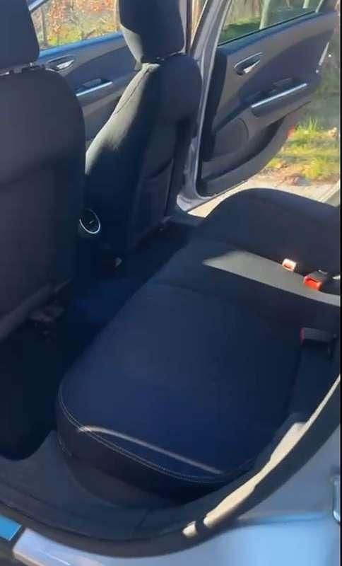 Usata Lancia Delta 120 CV (88 kW) 2013 Argento Utilitaria