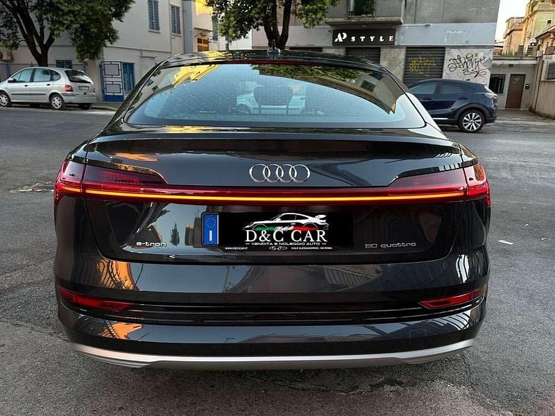 Usata Audi e-tron Sportback Ambiente 158 kW (215 CV) 2021 Grigio daytona SUV