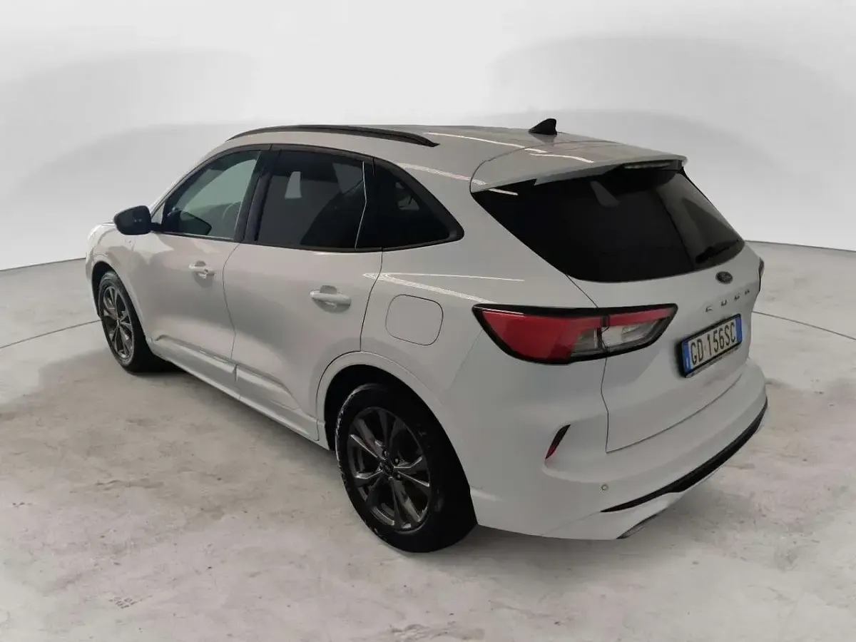 Usata Ford Kuga ST-Line 120 CV (88 kW) 2021 Bianco SUV