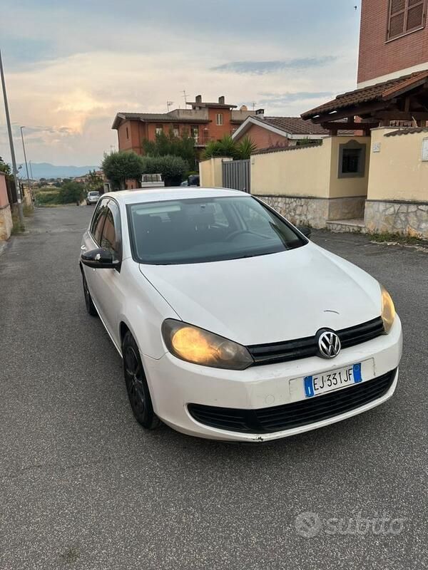Usata 2011 VW Golf VI United Due volumi | 4400 € (Ottimo prezzo) - Immagine 1/4