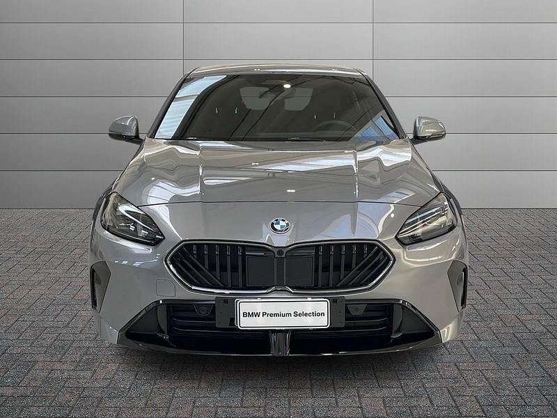 Gebraucht BMW 118 M Sport 150 PS (110 kW) 2025 Grau Kleinwagen