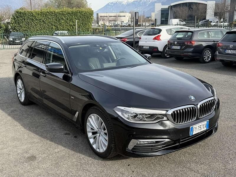 Usata BMW 520 Luxury Line 190 CV (139 kW) 2019 Nero Station wagon