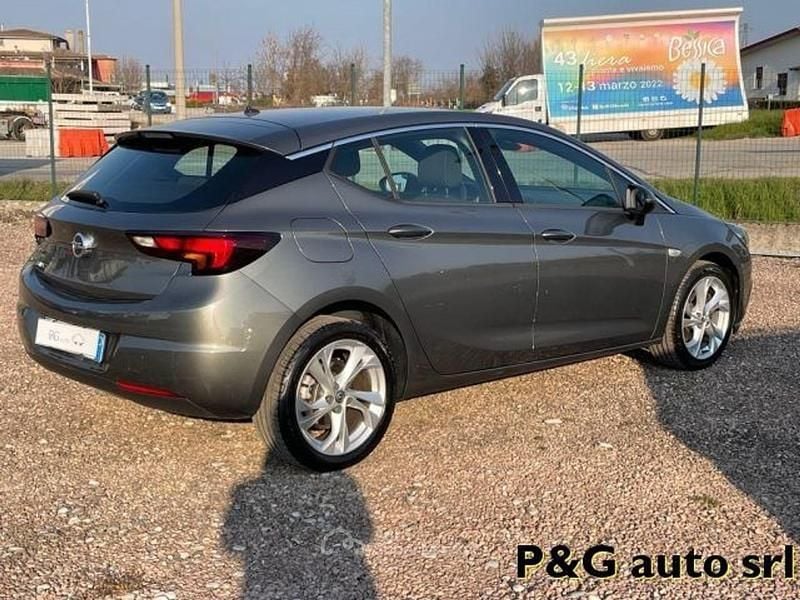 Usata Opel Astra Dynamic 136 CV (100 kW) 2019 Grigio Berlina