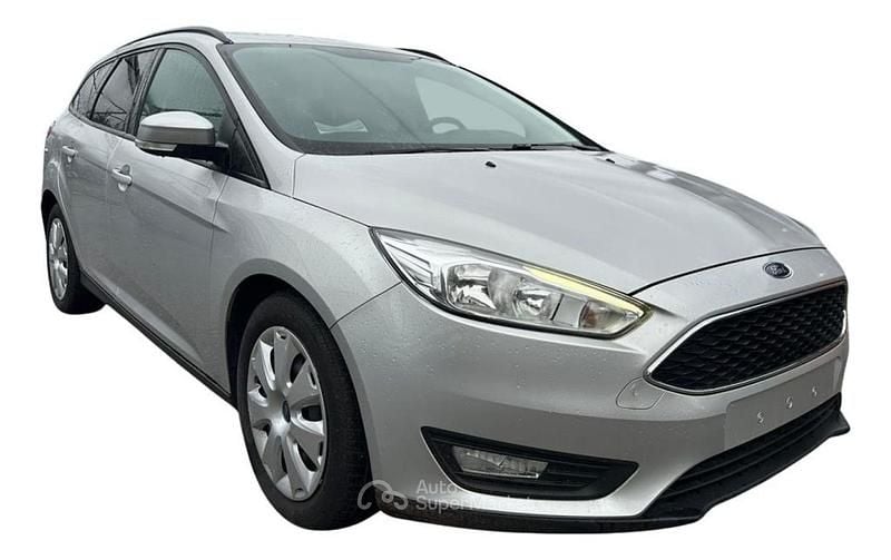 Usata Ford Focus Business Edition 105 CV (77 kW) 2016 Argento Station wagon