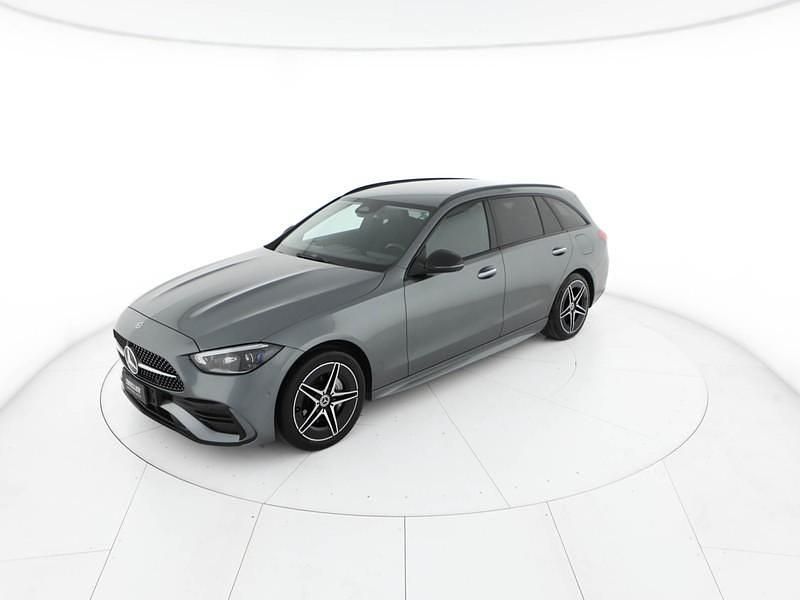 Usata Mercedes C300 Premium 313 CV (230 kW) 2022 Grigio Station wagon