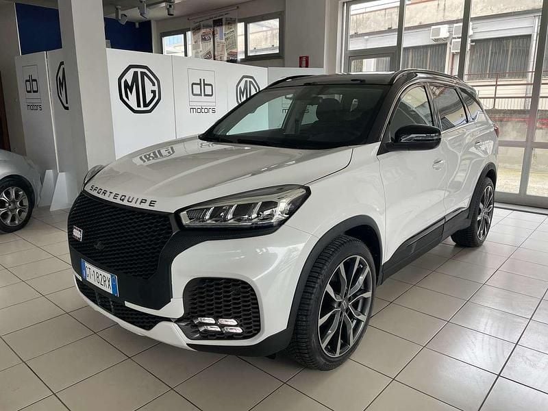 Ruby red Nuova 2025 Sportequipe S6 SUV | 26.800 € (Buon prezzo) - Immagine 1/4