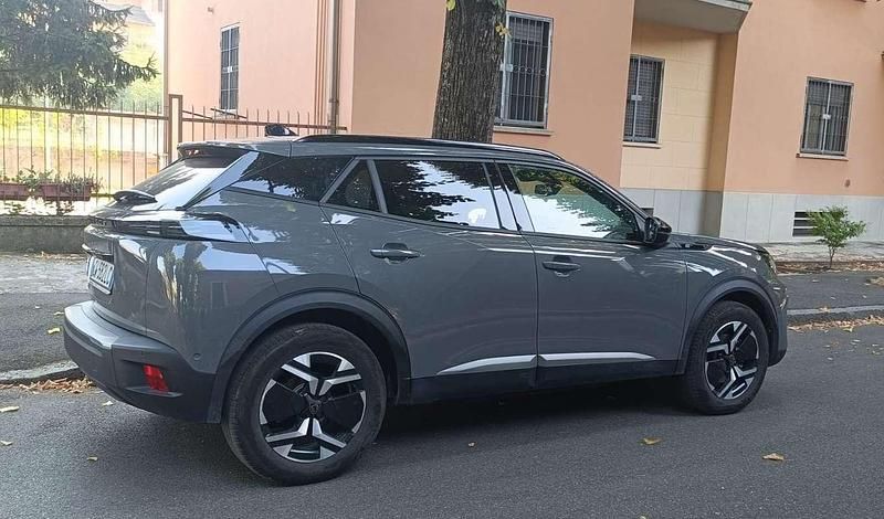 Grigio Usata 2024 Peugeot e-2008 Allure SUV | 25.800 € - Immagine 1/4